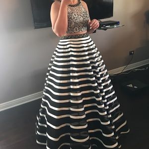 2 piece black and white prom dress